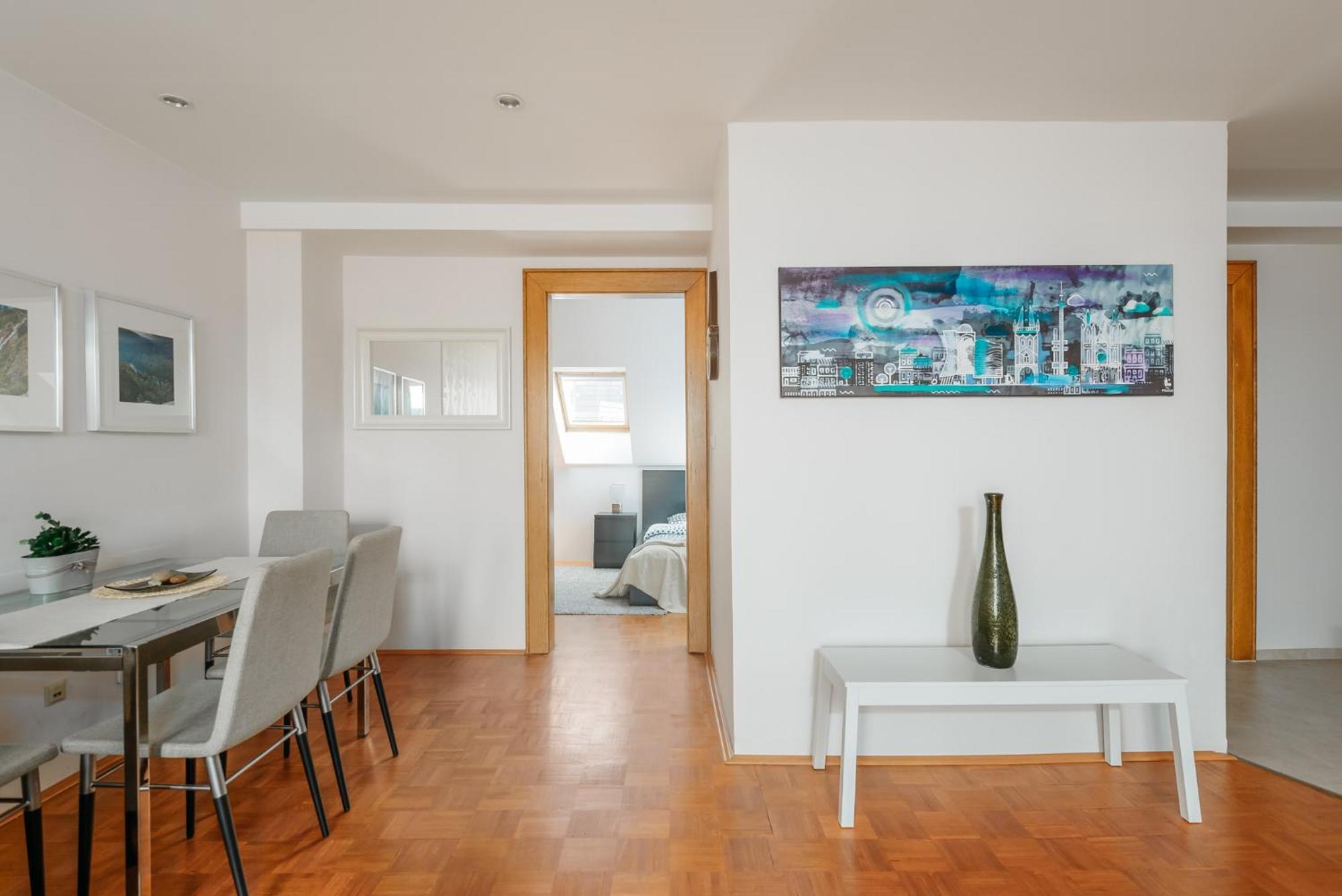 Roy 2 Bdr Apartment With Prague Castle View, Parking & Ac Экстерьер фото